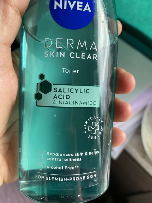 Nivea tonik Derma Skin Clear toner salicylic Acid