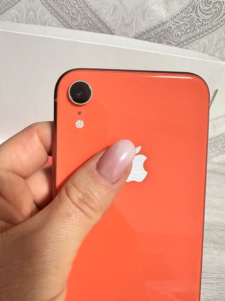Вживаний Apple iPhone XR 128GB Coral