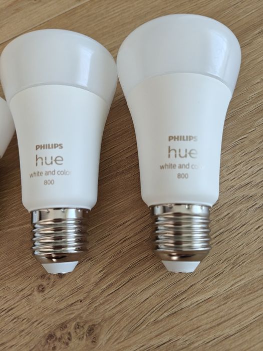 Hue White and Color 9W E27 Nowy zestaw żarówek
