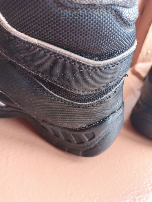 Ботинки на мальчика Next, рамер 30
Размер - 30
Длина стельки - 19 см
Т