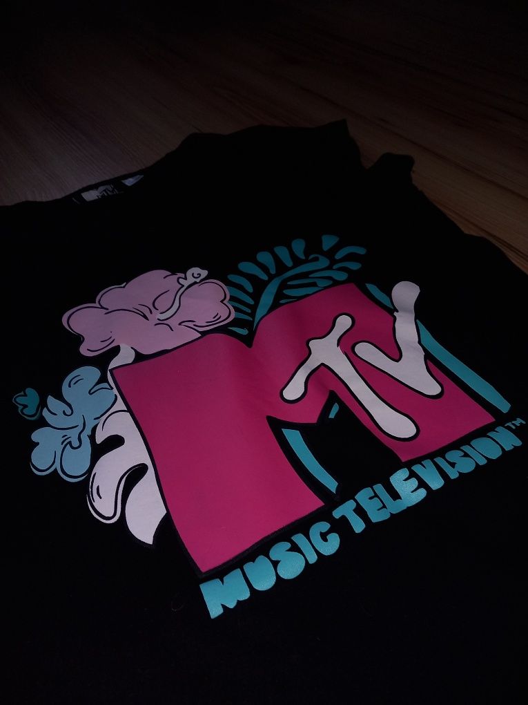 T - shirt z M TV