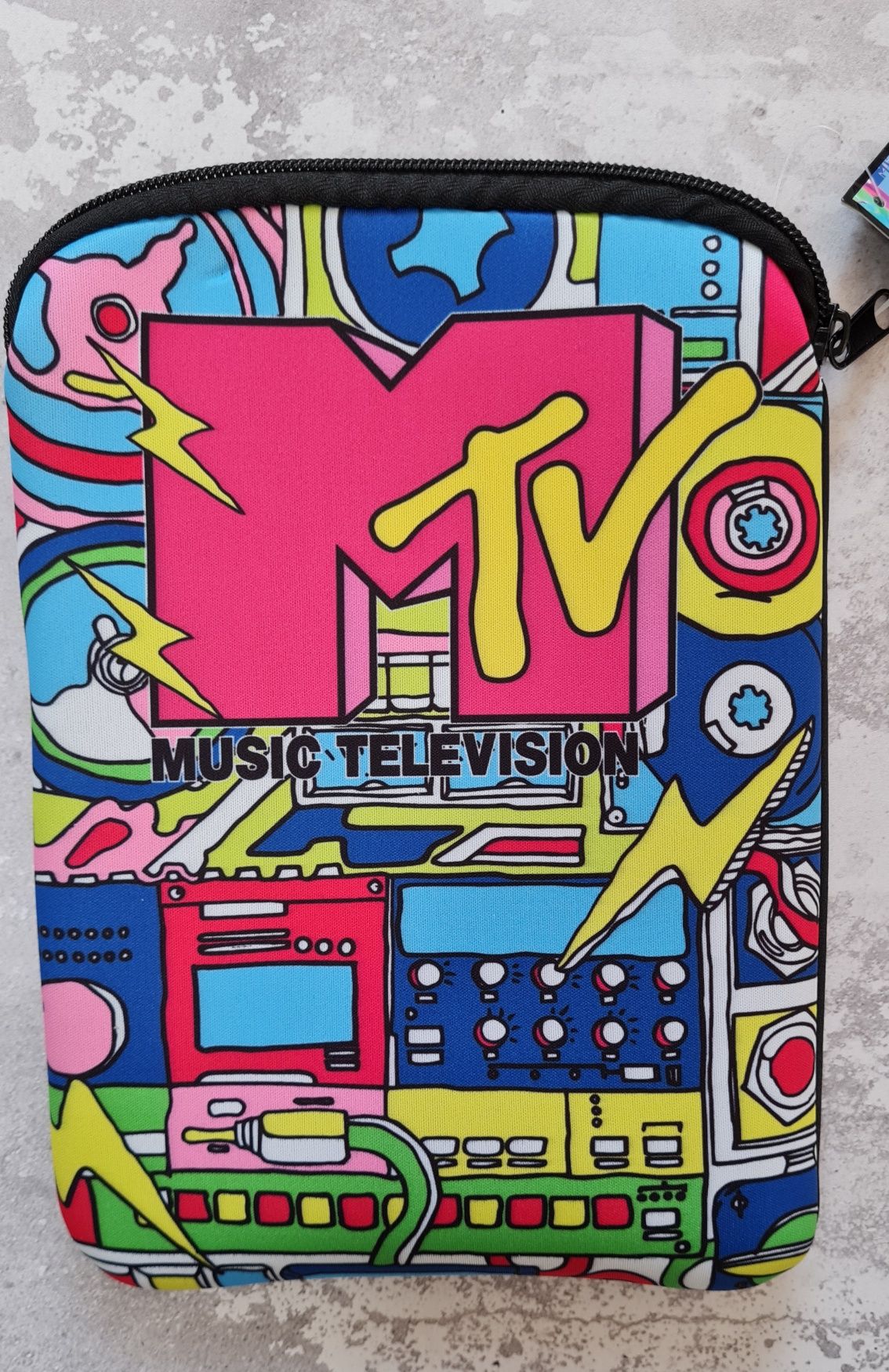 Etui Ipad tablet MTV 17x24cm pokrowiec