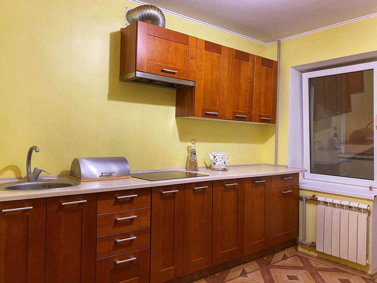 Продам укомплековану 2 кімнатну кв-ру на вул. Висоцького !