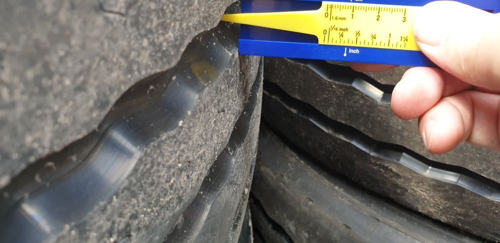 385/65R22,5 naczepa naciete