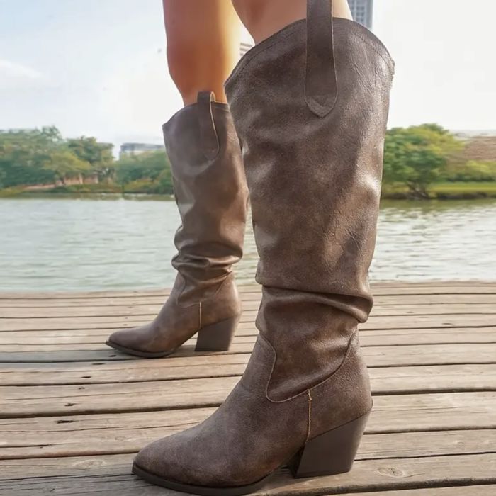 Козаки жіночі трендові коричневі 38 - 39 розмір