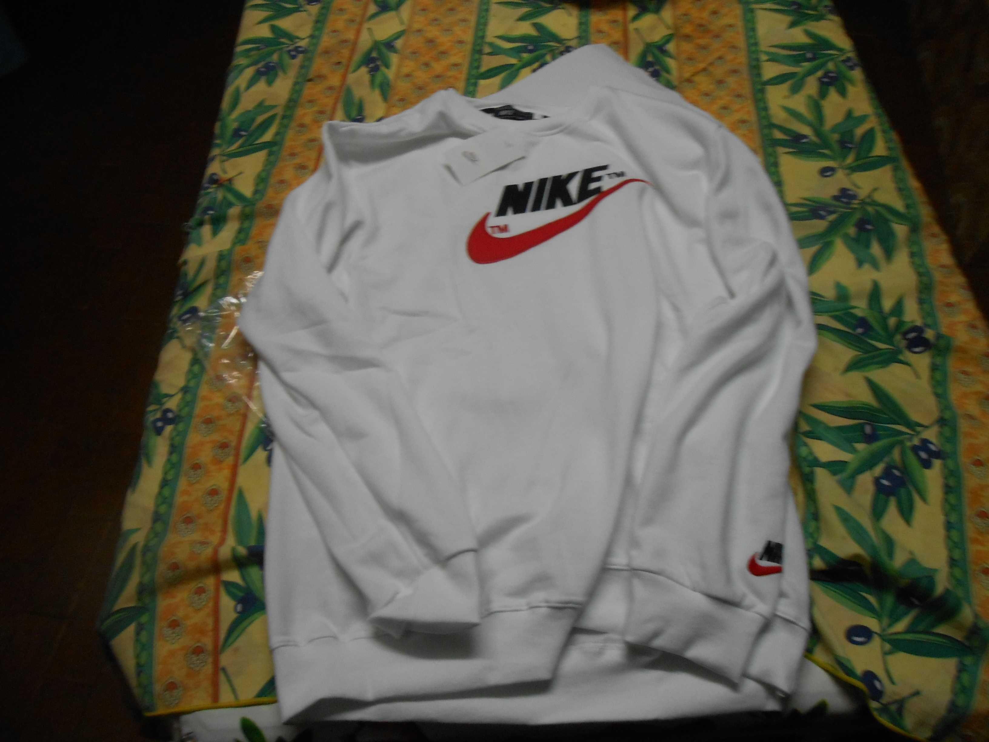 Camisola Nike Tamanho XL nova