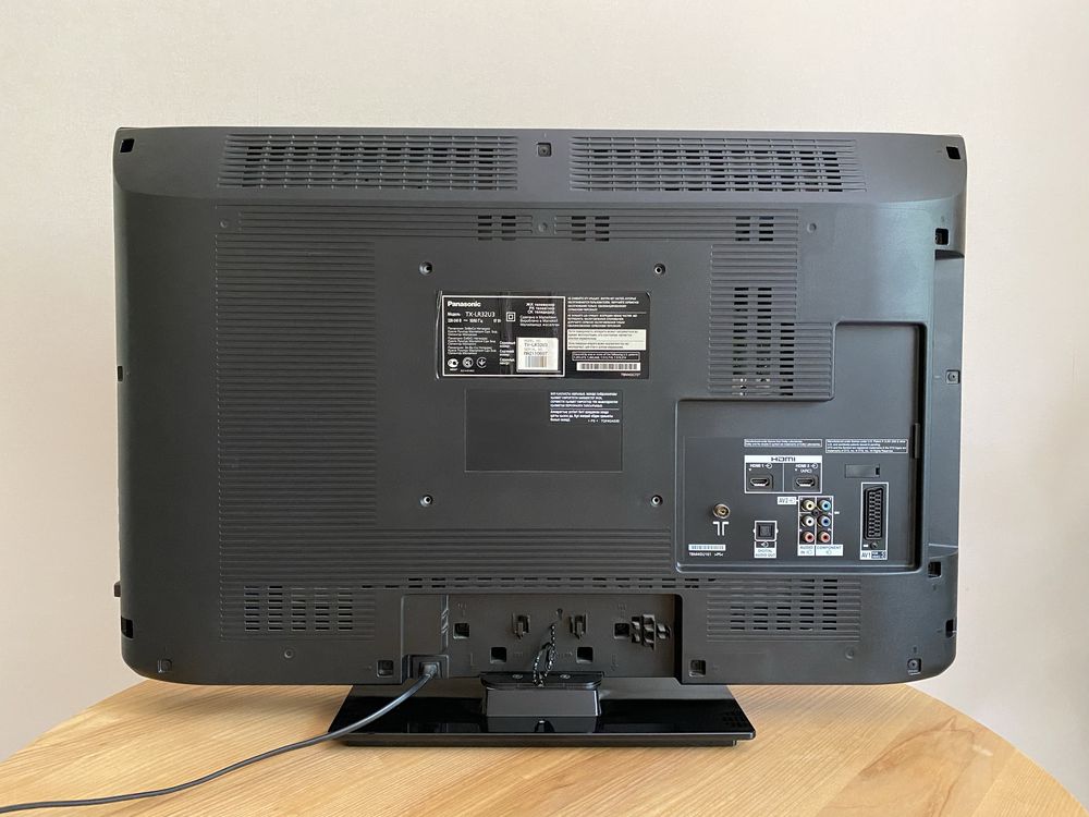 Телевізор Panasonic Viera TX-LR32U3