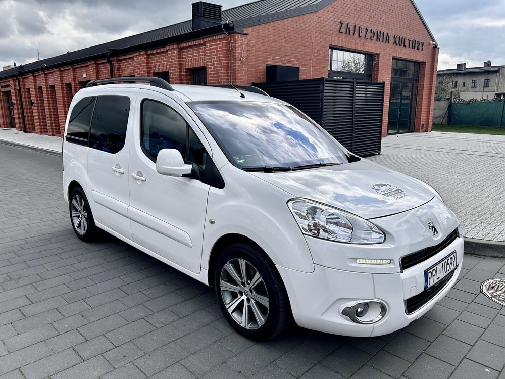 Wynajem Wypożyczalnia Aut Auta Peugeot Partner berlingo expert