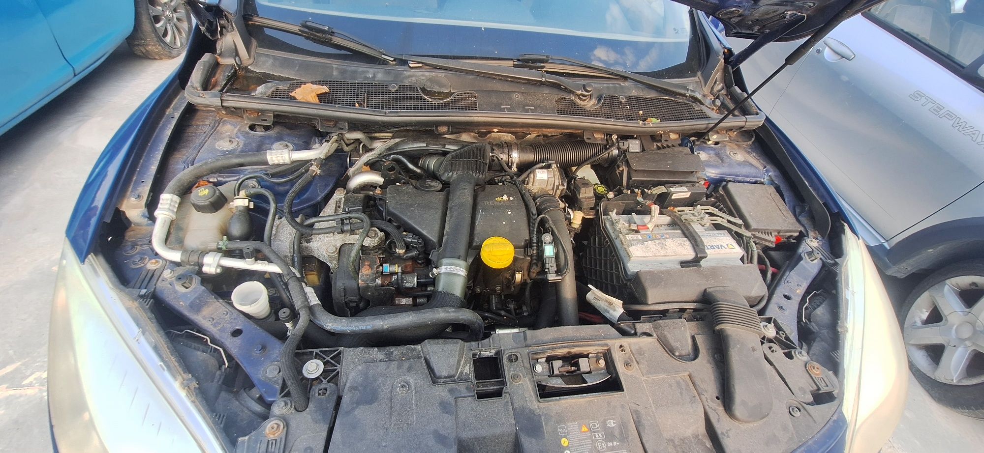 Renault Megane III kombi kolor TEF43 silnik 1.5 DCI