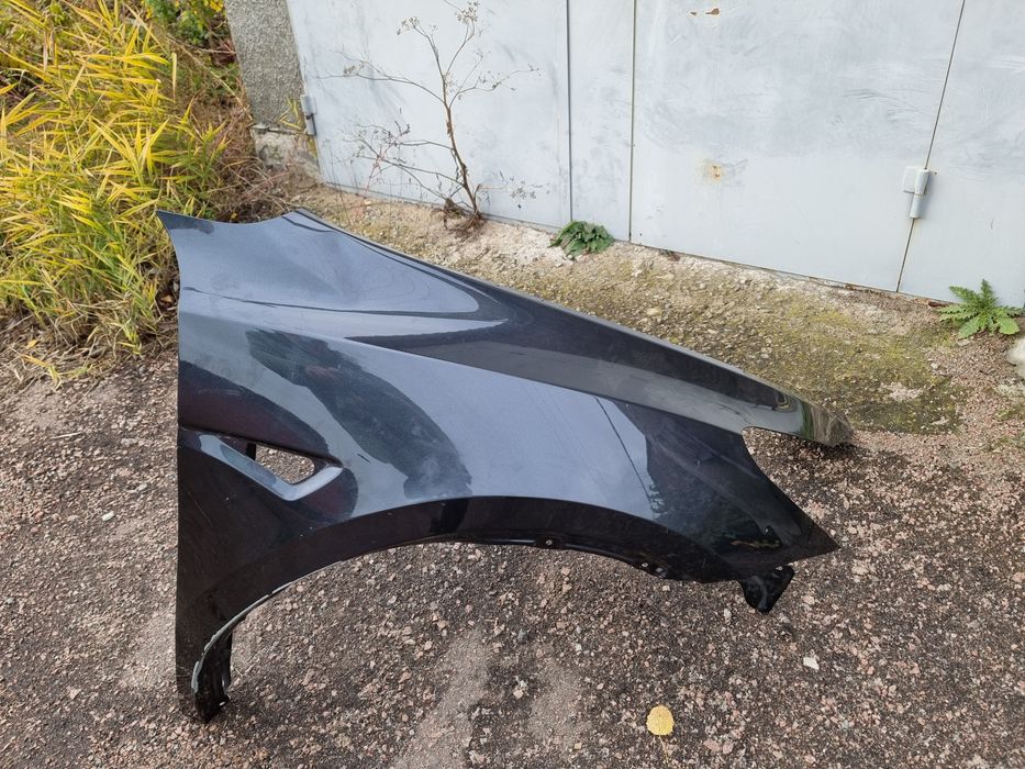 Крило переднє праве на Tesla Y (Оригинал)].