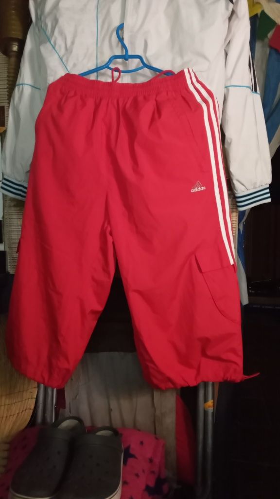 Продам  мужские  шорты  ADIDAS  р  48  L