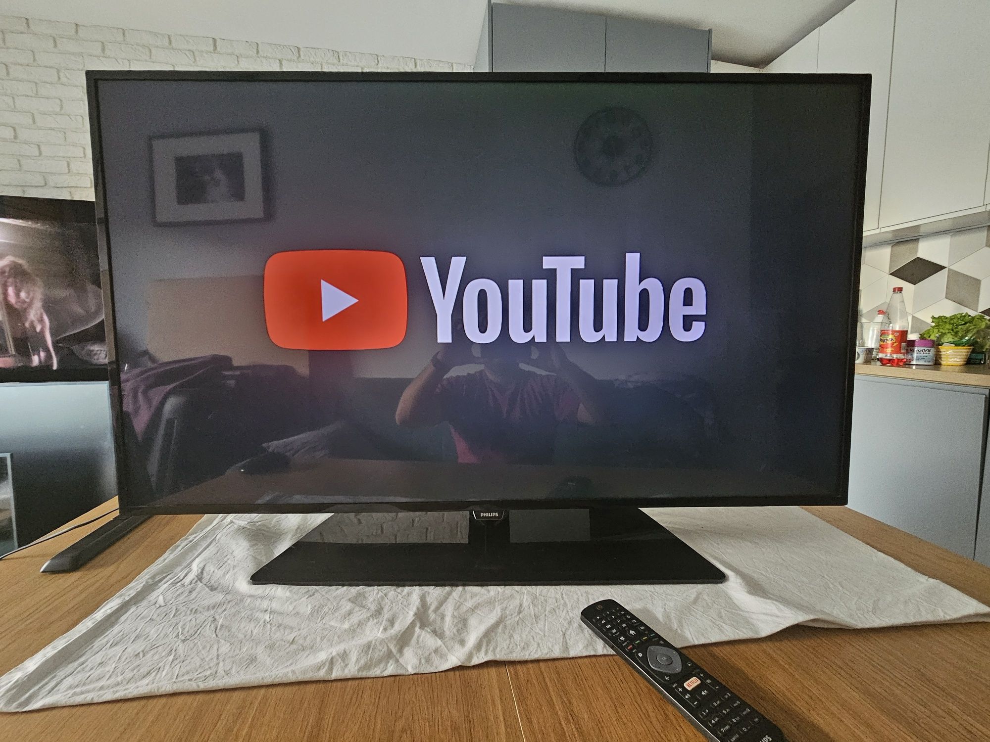Telewizor philips 49" smart tv tanio Netflix wifi YouTube