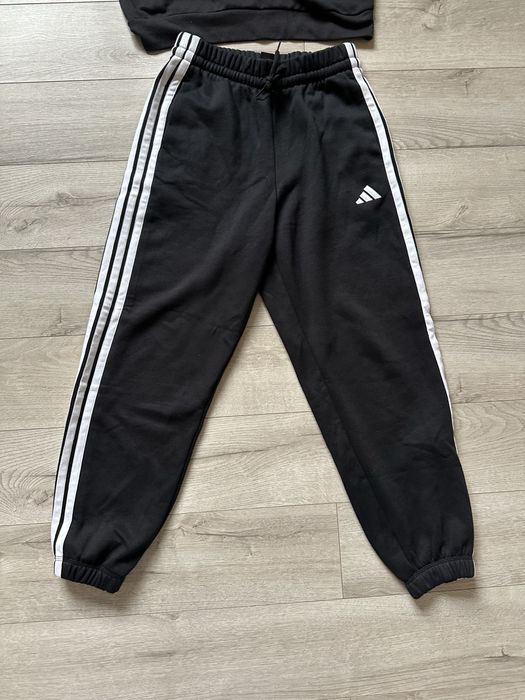 Спортивний косюм Adidas розмір S Оригінал
