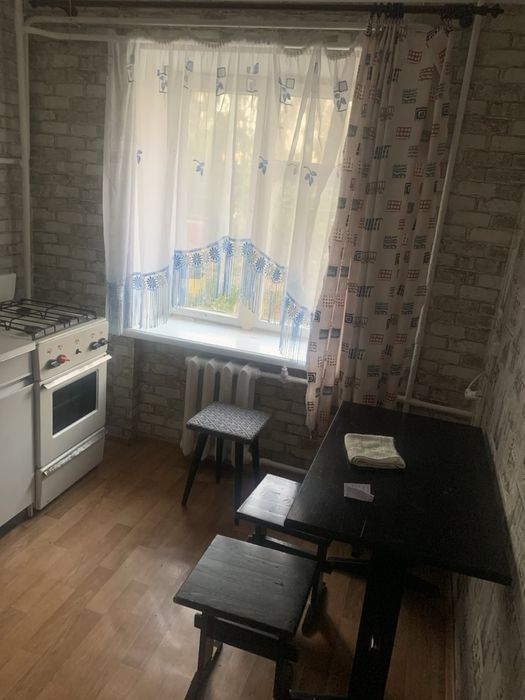 Здам 2х кімнатну квартиру !