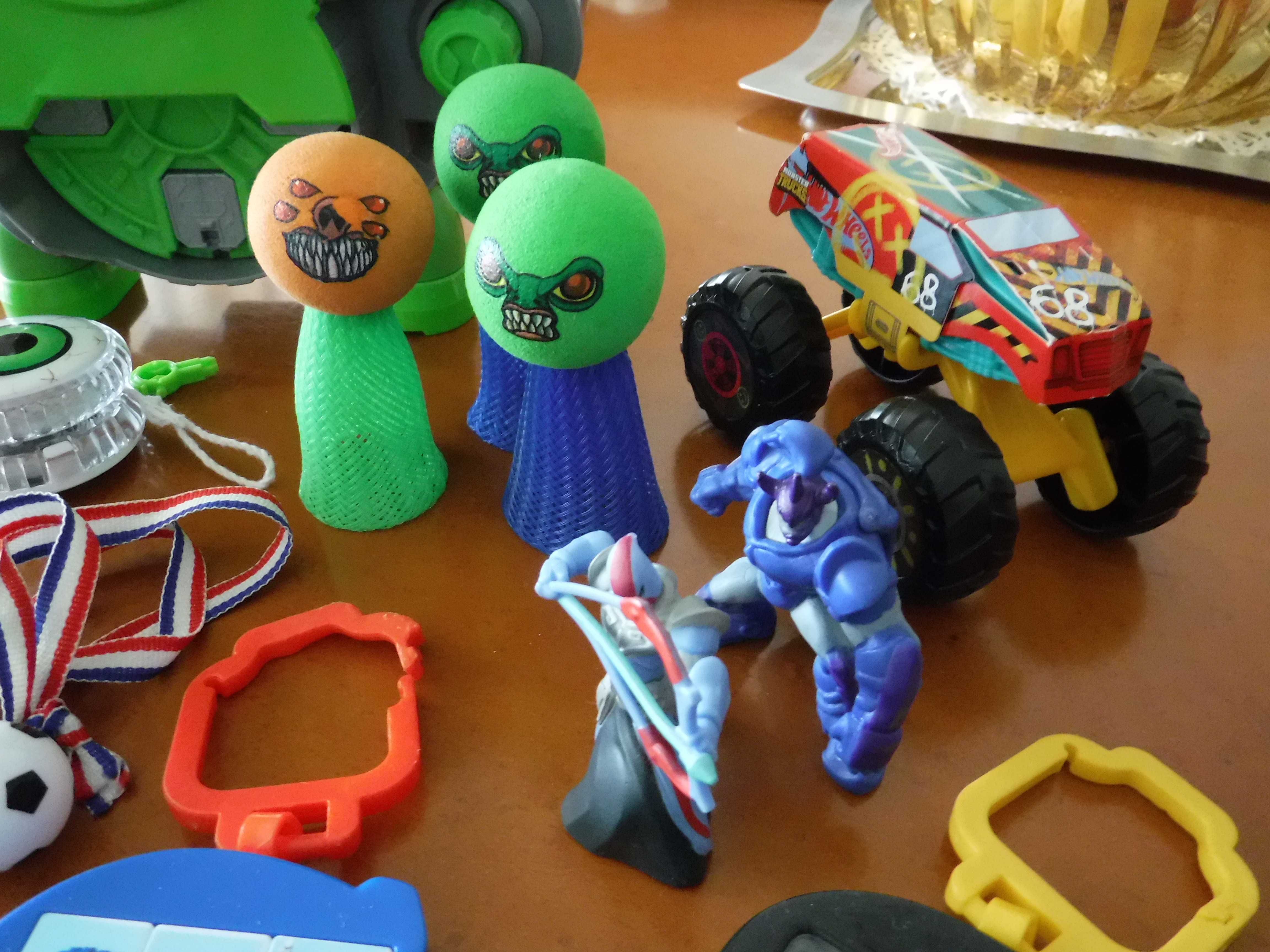 Conjunto de brinquedos vários - Conjunto a 10 euros