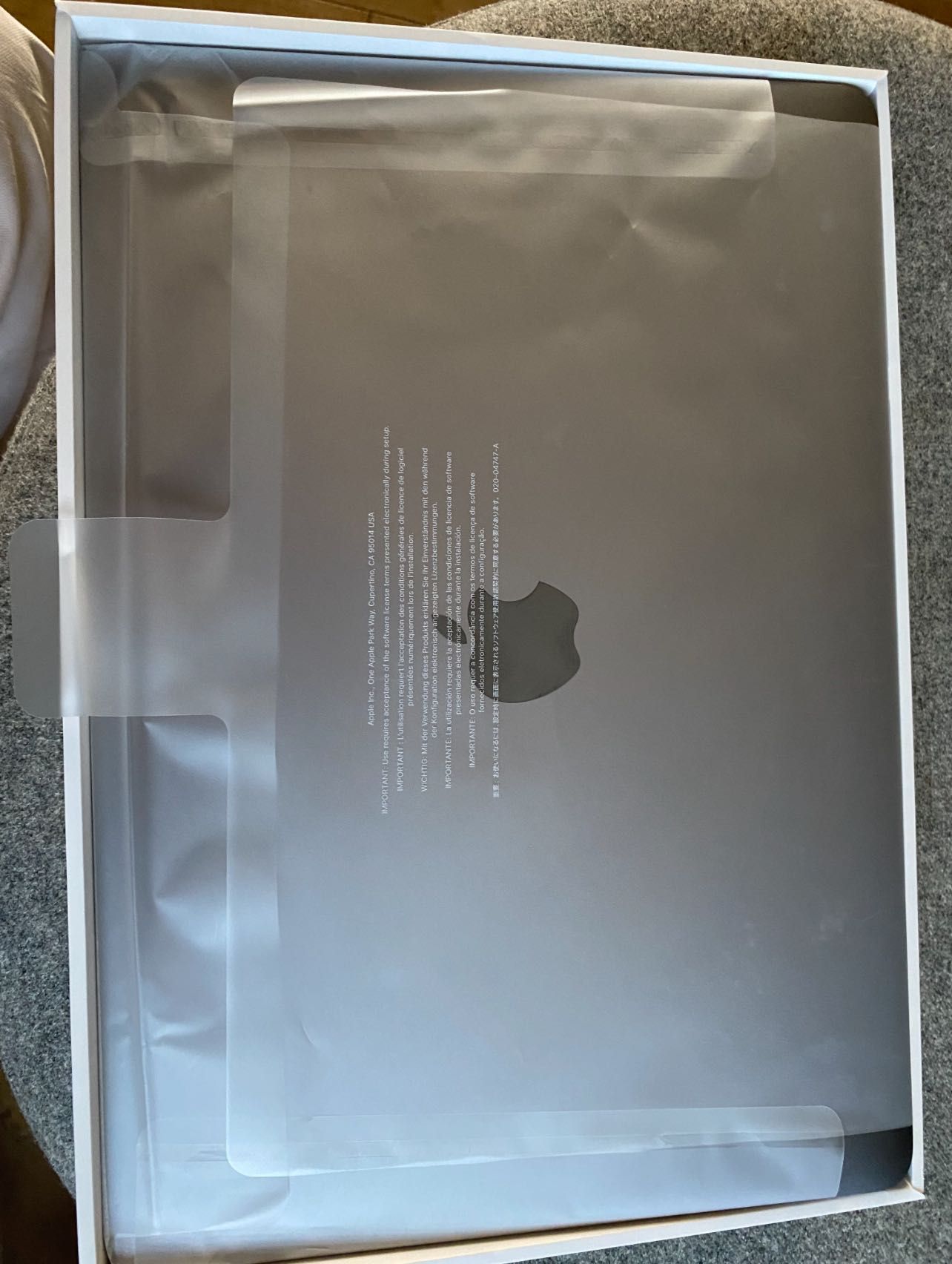 MacBook Air 13 8 RAM, 256 GB dysk Space Gray