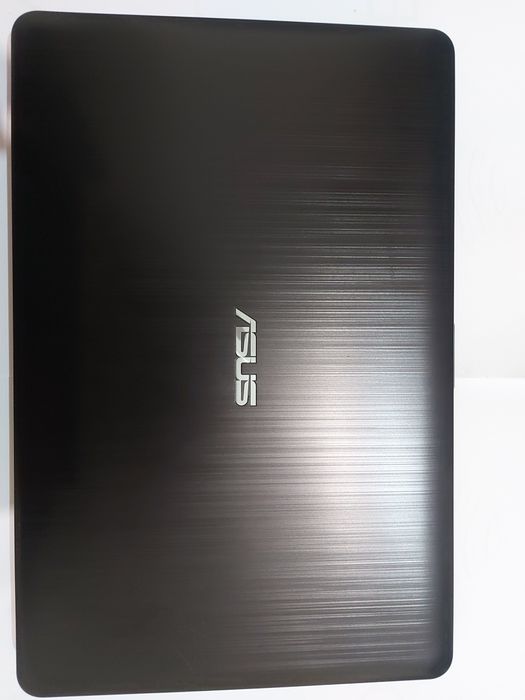 Computador portatil, ASUS Sonic Master