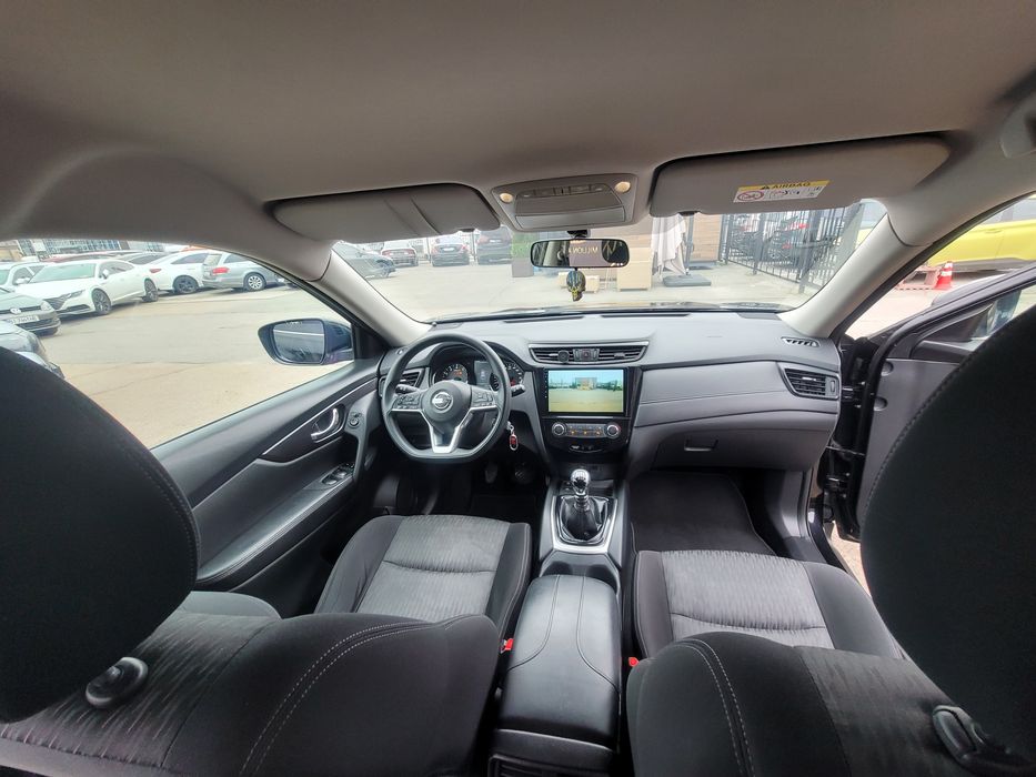 Продажа власного  Nissan X- Trail кінець 19 року. 
https