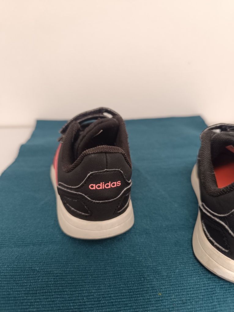 Adidas Buty Dziecięce Rzepy Vs Switch 3 Fw6662 r.25