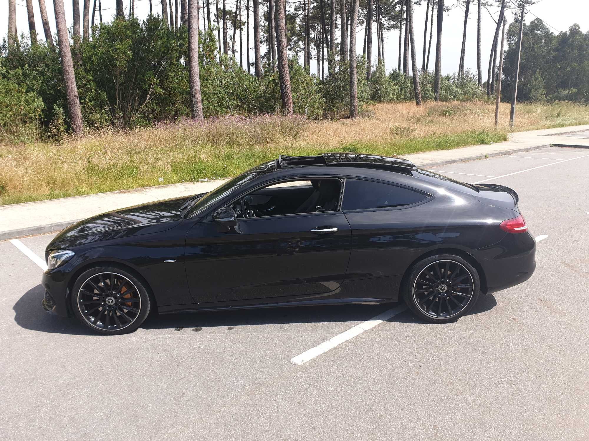 Mercedes-Benz C300 Coupe Night Edition