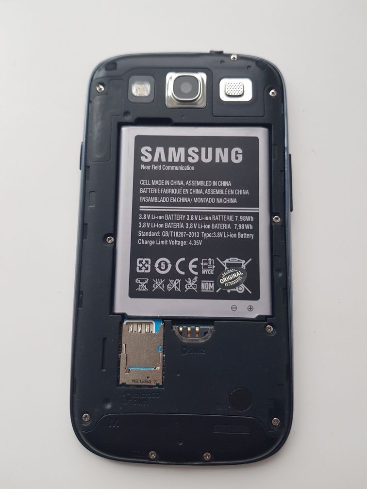 Телефон Samsung s 3- i9300