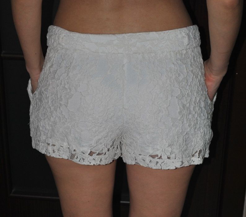 Шорты короткие белые s m ажурные гипюровые крутые нежные topshop