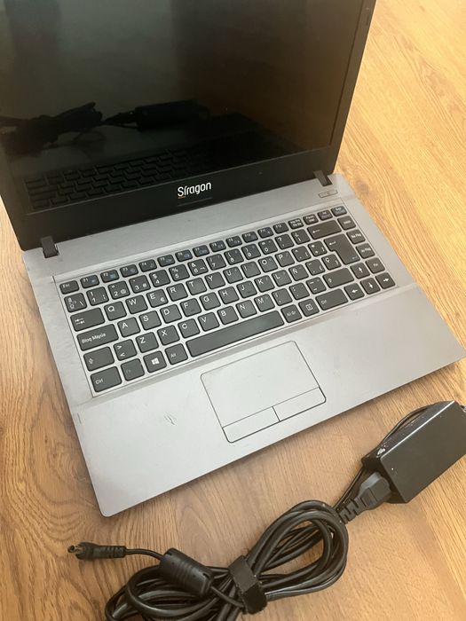 Vendo portátil Siragon para peças