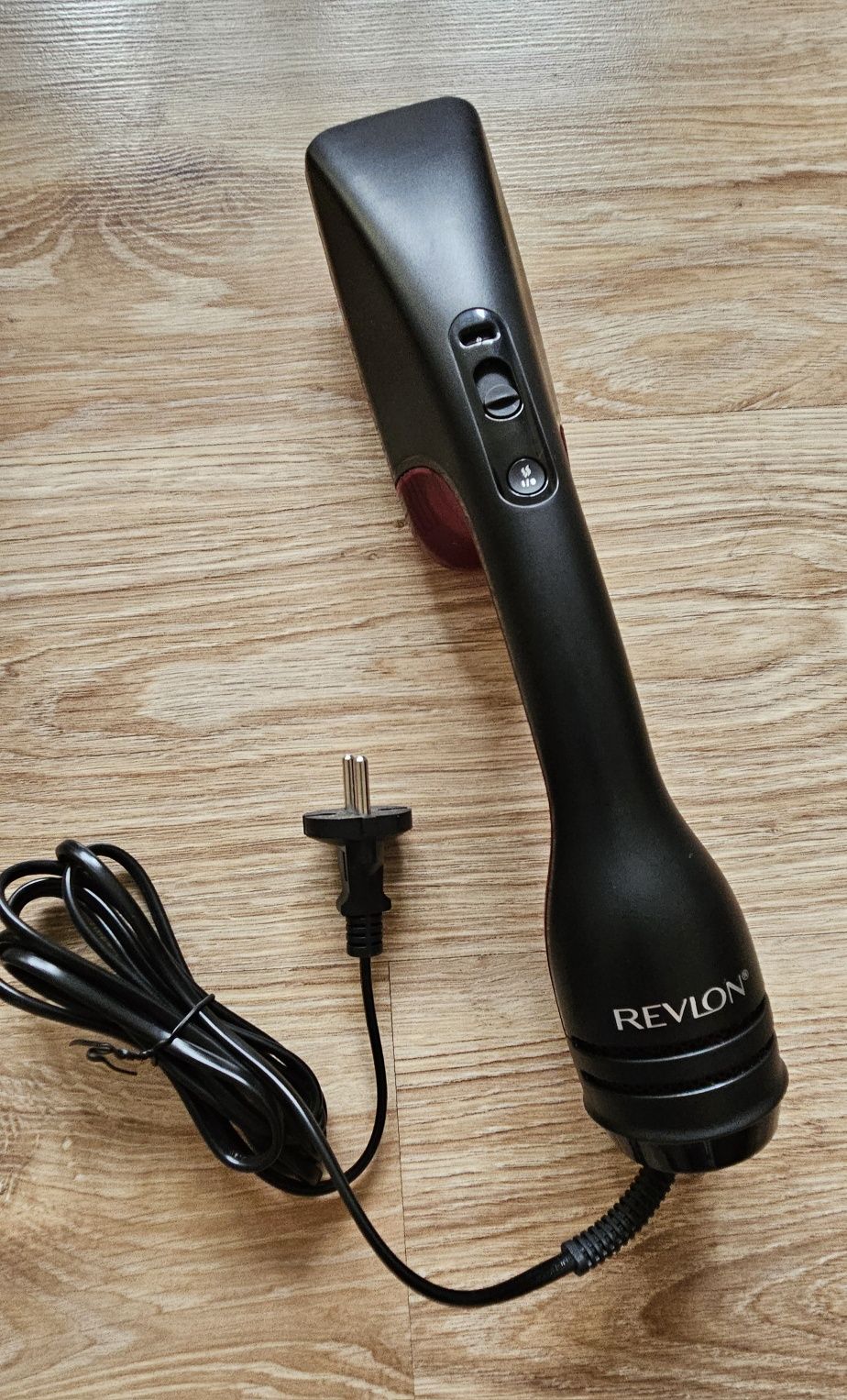 Szczotka z funkcją suszenia Revlon RVDR5232e jak nowa!