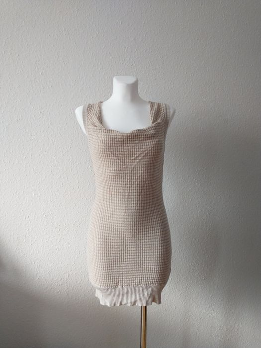 Włoska Mini obcisła sukienka dziergane ze złoceniem M