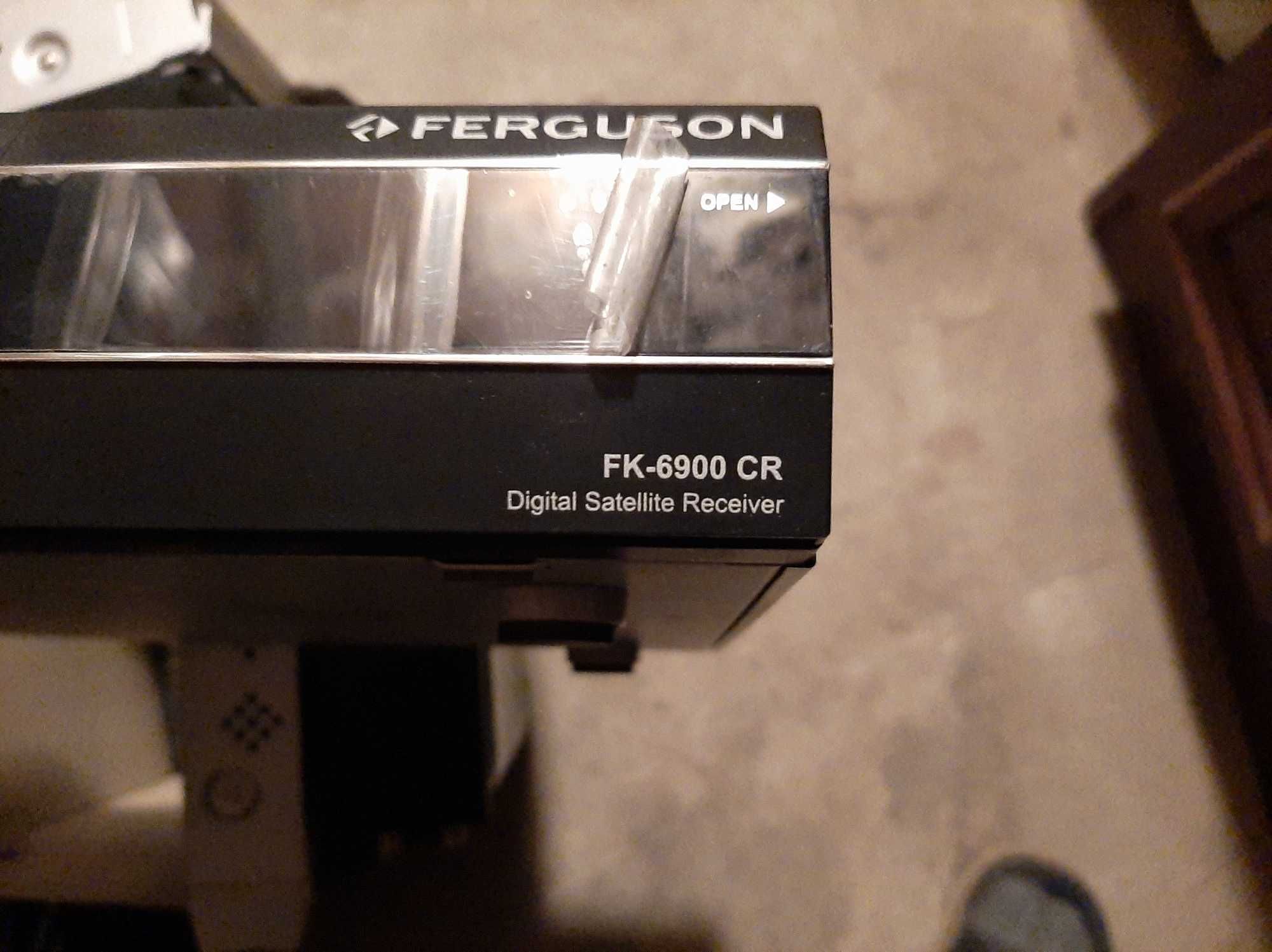 Cyfrowy odbiornik dekoder satelitarny Ferguson FK-6900 CR (FTA)