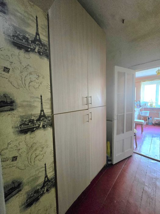 Продаж 4-х кімнат в комунальній квартирі на Вокзальній