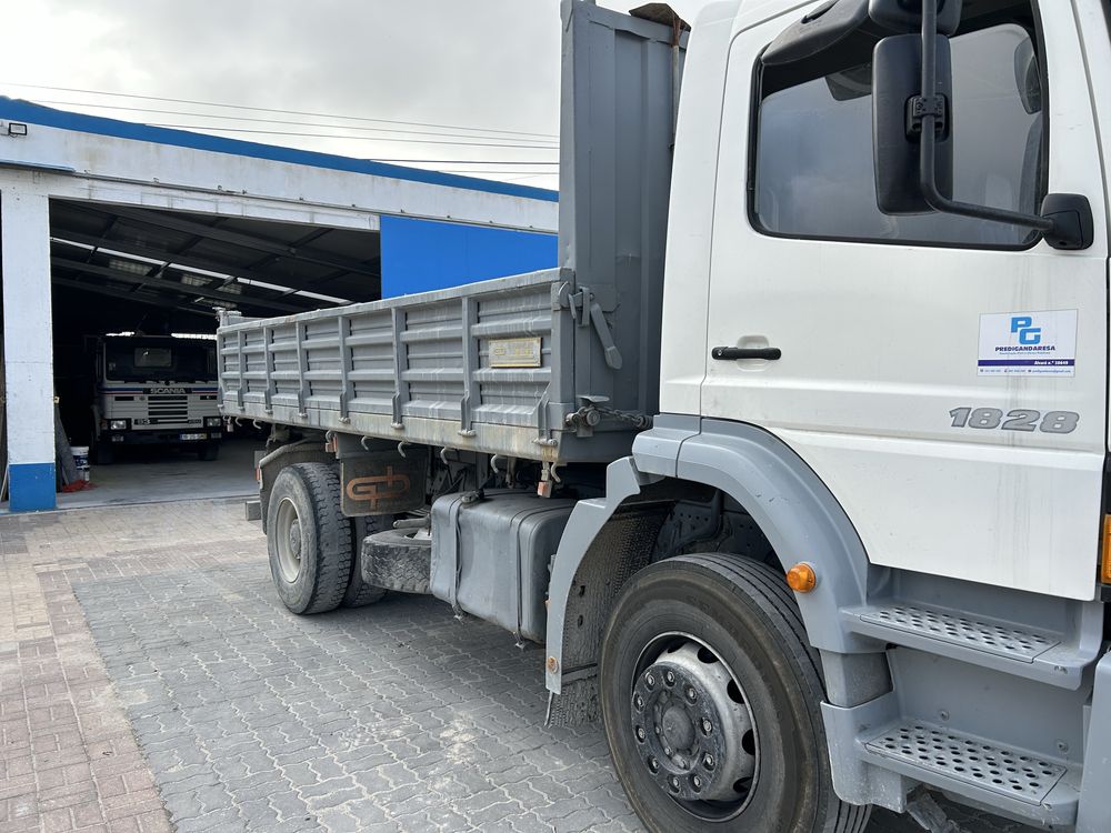 Mercedes atego 1828