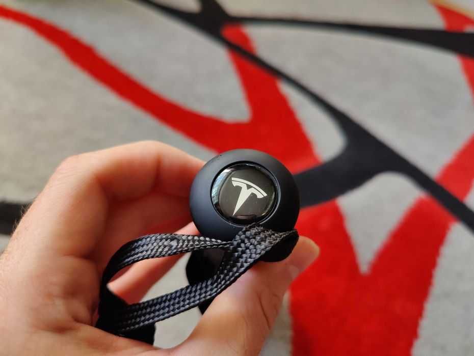 Продам зонтик Tesla logo полный автомат