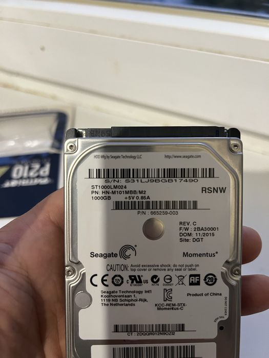 Жосткий диск на ноутбук 1000ггб