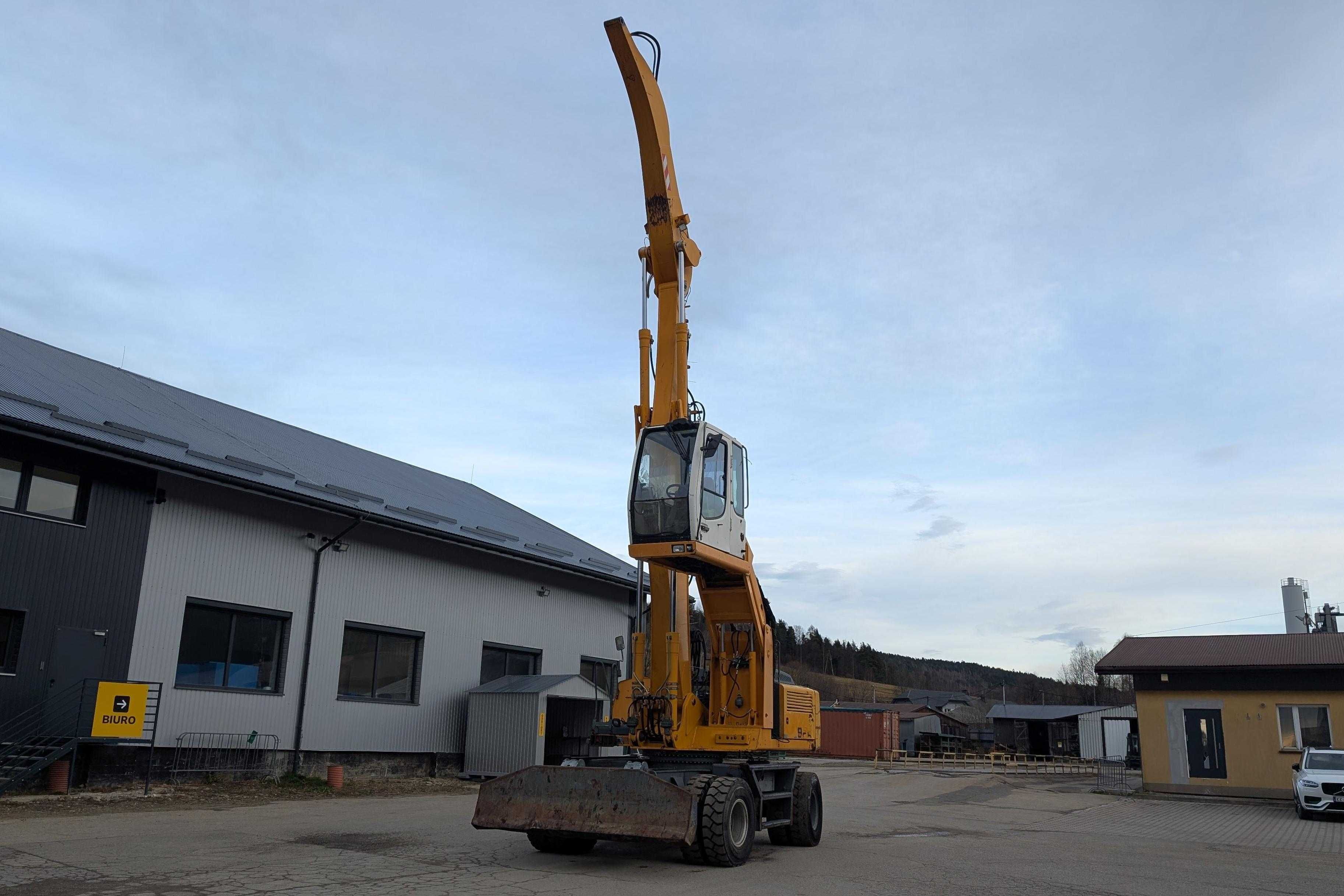 Koparka przeładunkowa Liebherr A924C HD Li podnoszona kabina 2008 r.