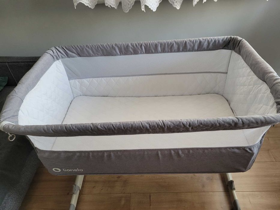 Sprzedam łóżeczko dostawne Lionelo