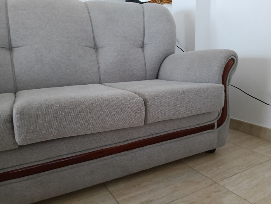 Sofá de 3 lugares, como NOVO ! Muito confortável