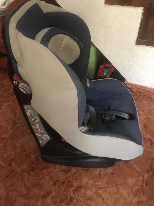 Cadeiras de bebé para auto + refeições (2 pelo preço de 1)