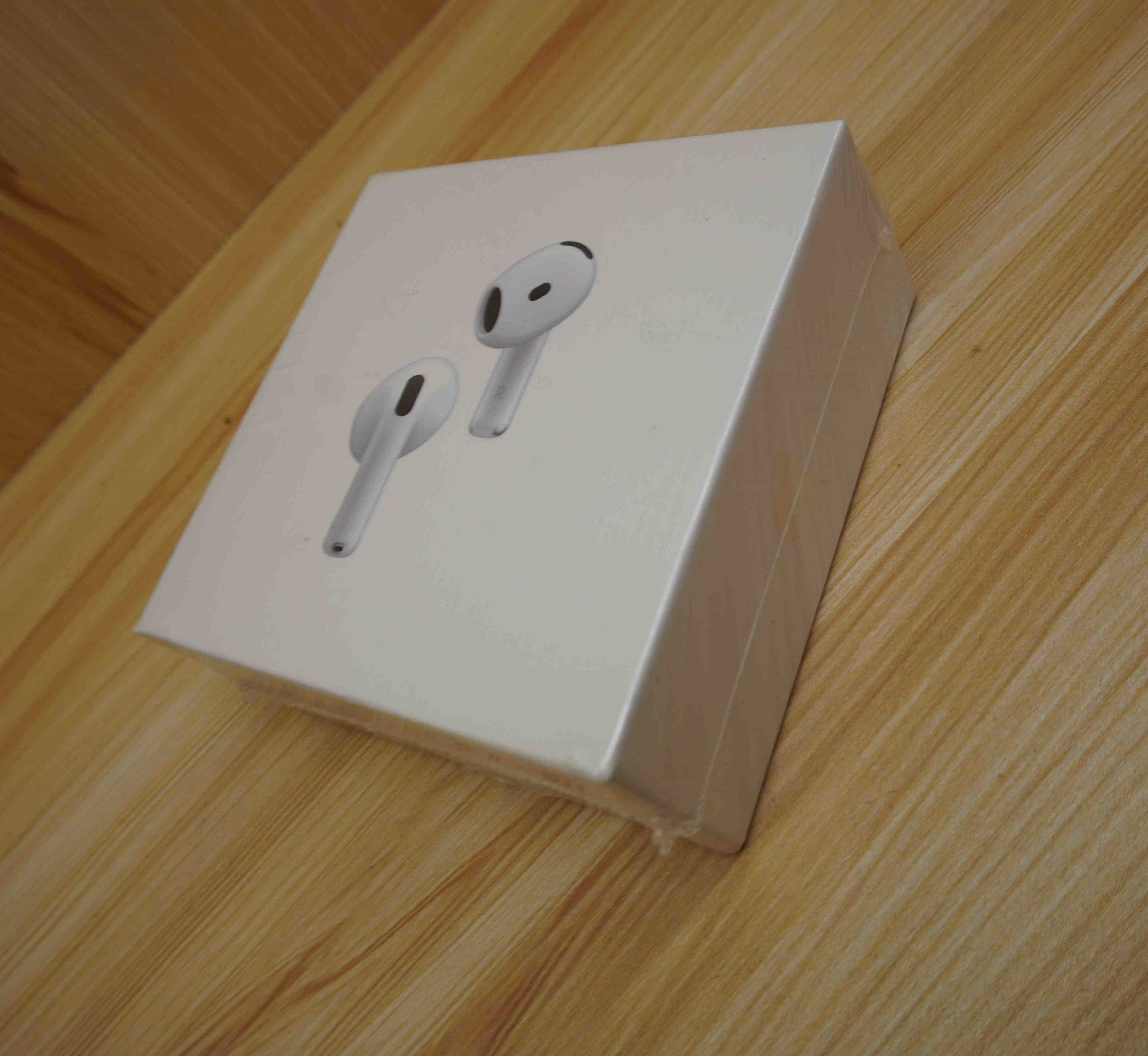 Oryginalne słuchawkiAppleAirPods4 bluetooth