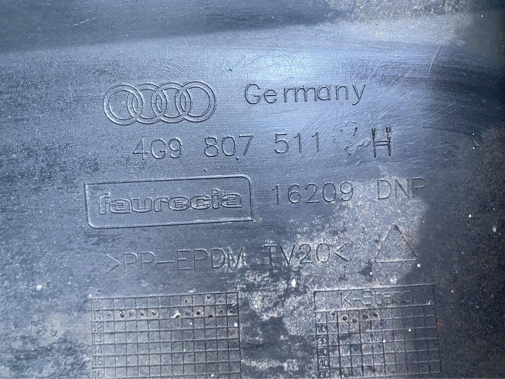 Audi A6 C7 Kombi S-line zderzak tylny tył 4xPDC