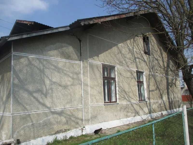 ПРОДАЖ - Нежитлові будівлі - дільничної лікарні, 115,2 кв.м. с. Княже