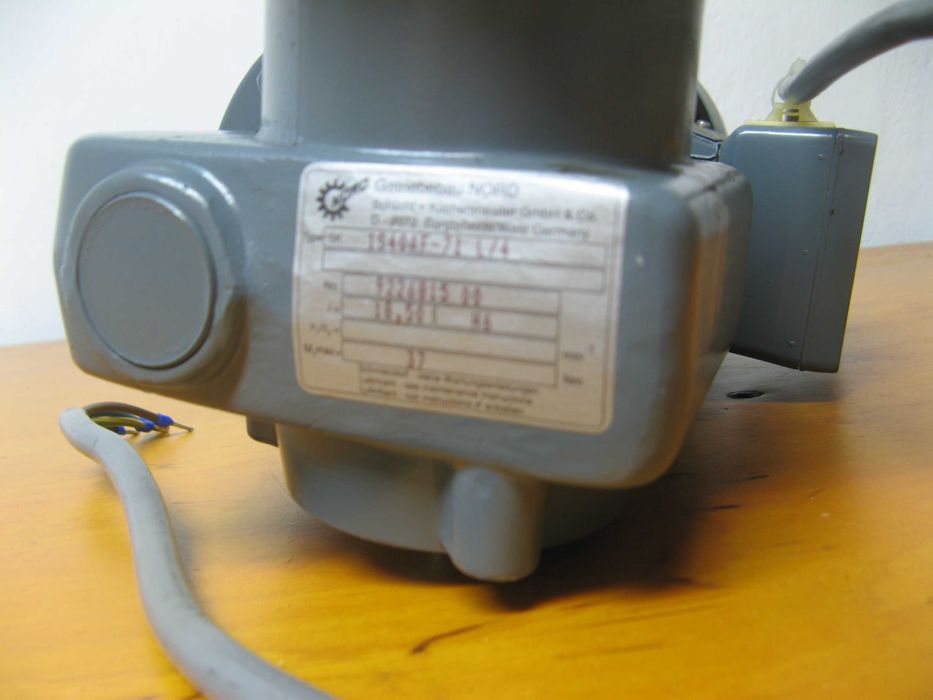 Motoreduktor Nord   VDE0530  IEC71   0,37kW   3 fazy