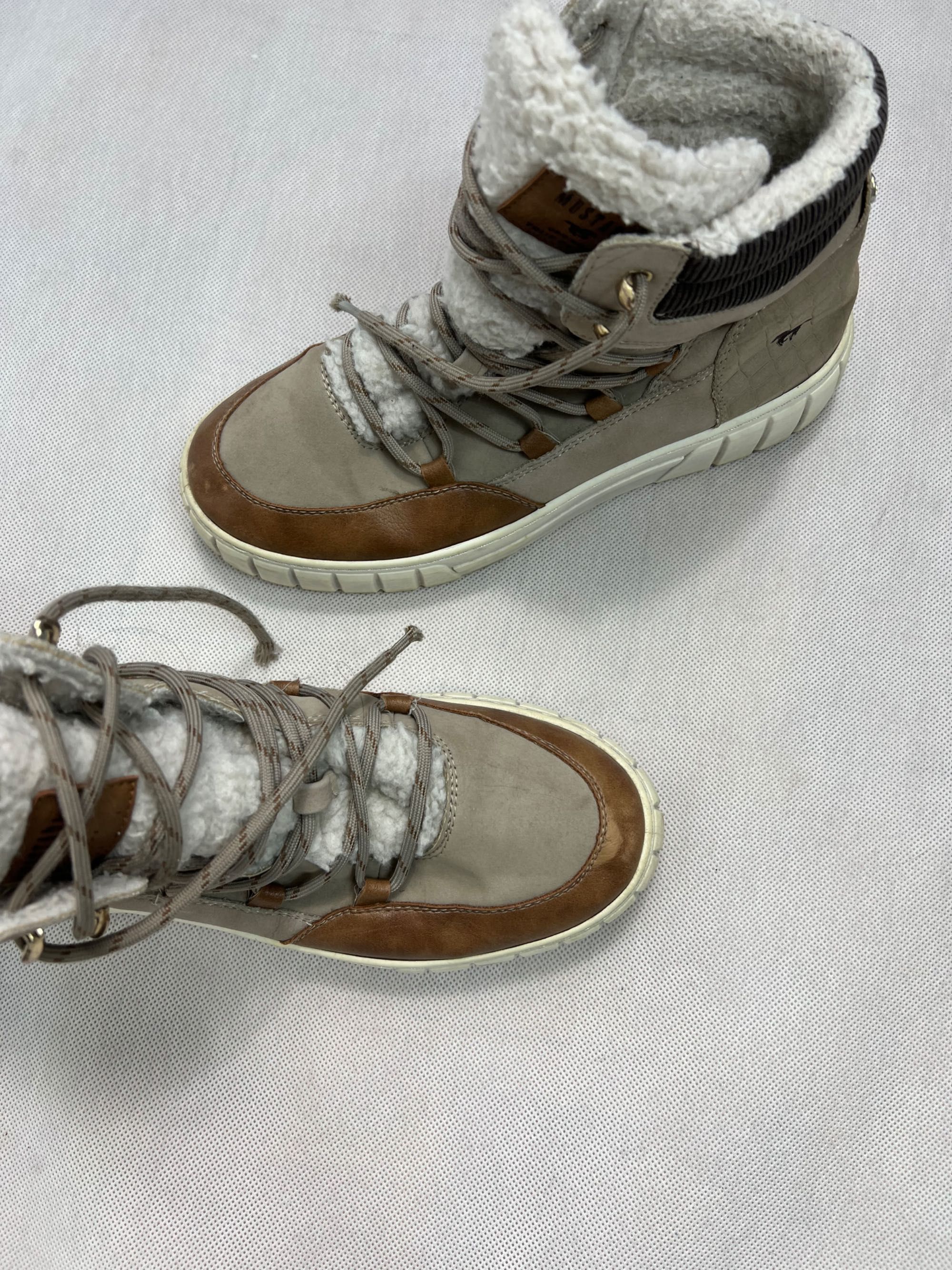 Buty Mustang zimowe