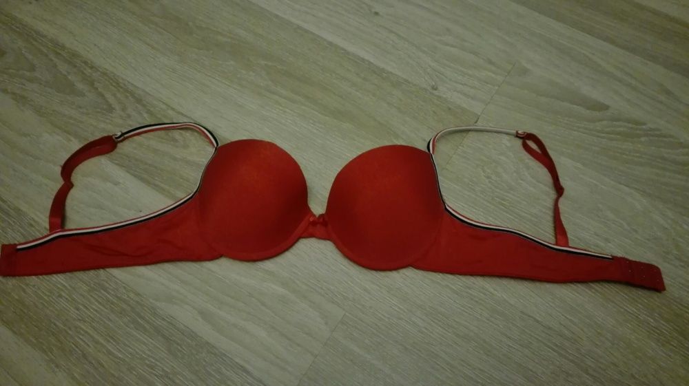 Biustonosz push up 85B czerwony jak nowy
