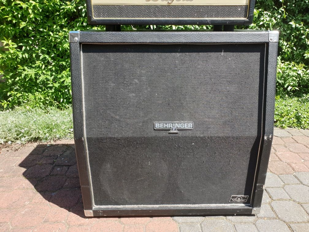 Kolumna 4x12 Bugera Behringer BG412V Ultrastack