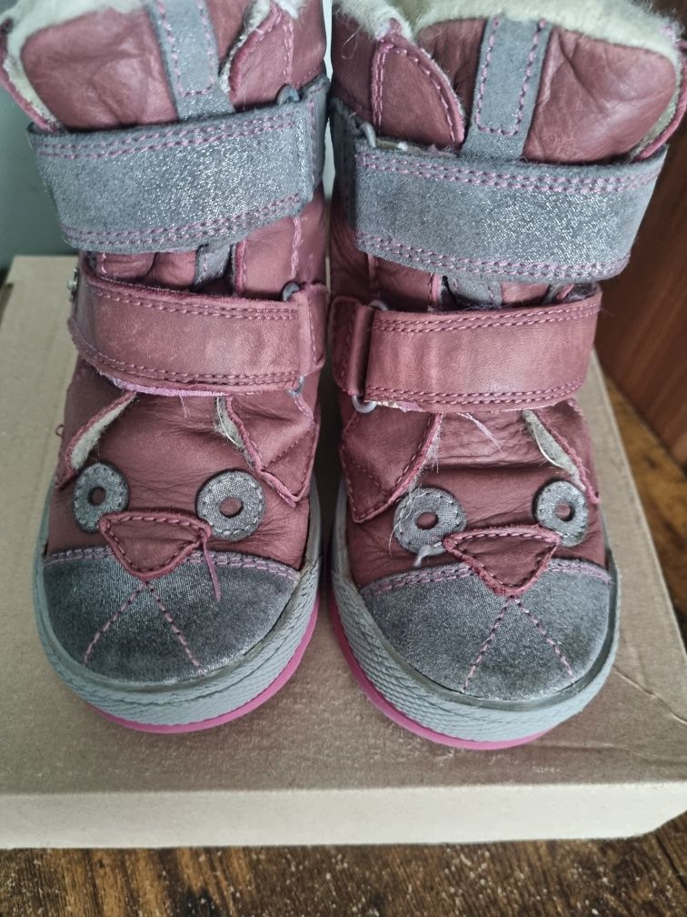 Buty Bartek rozmiar 24 .