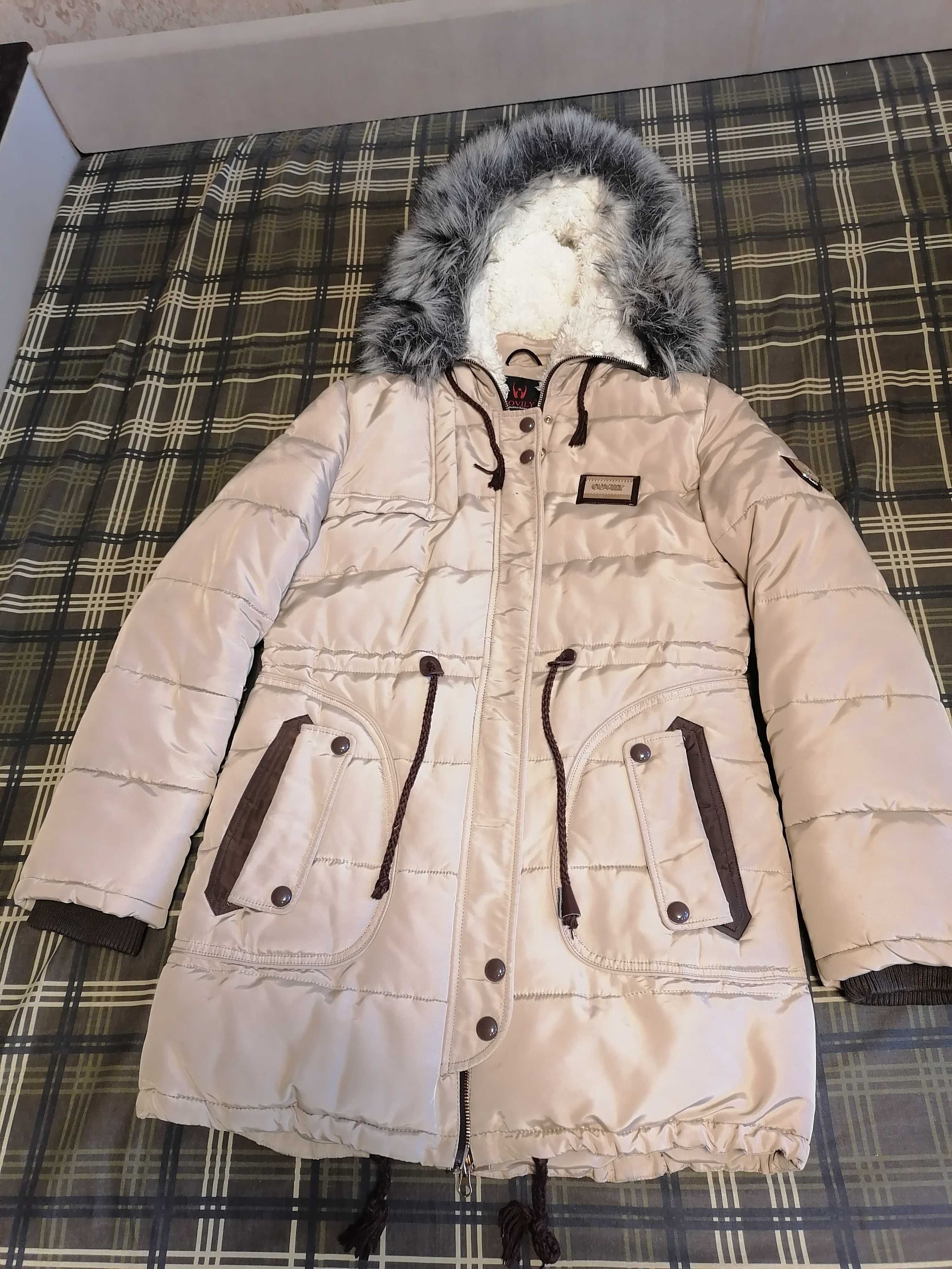 Зимова, жіноча куртка, пальто.