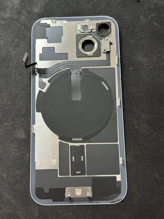 iPhone 15 задня панель/ кришка/ оригінал