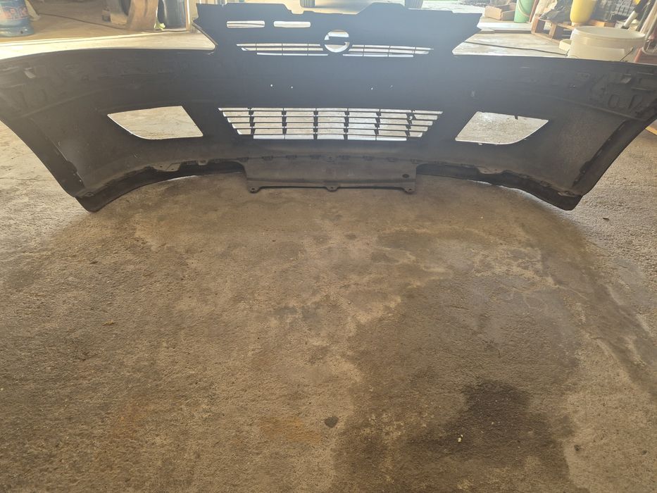 Parachoques frontal Opel Corsa C