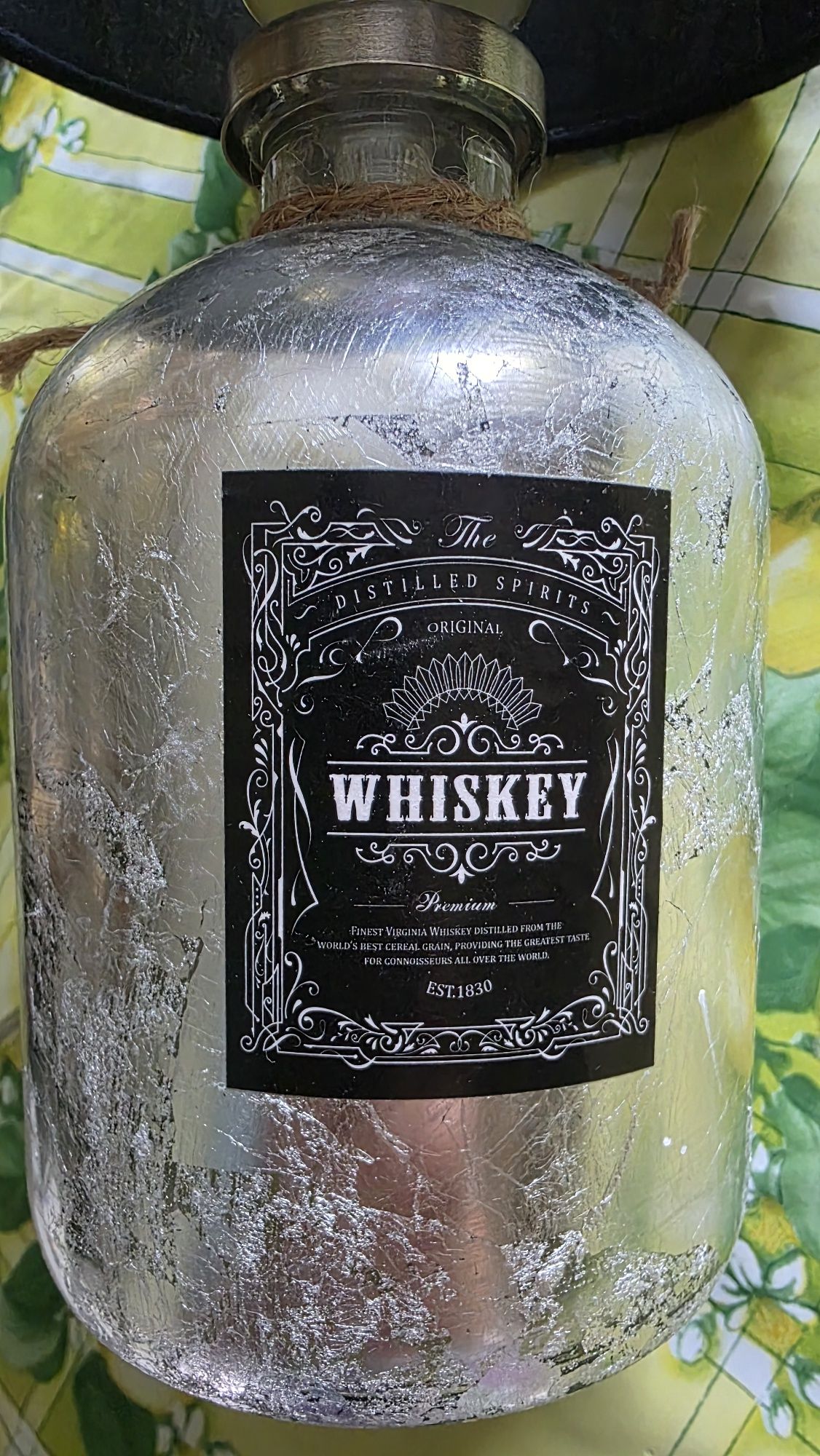 Lampka stołowa whisky